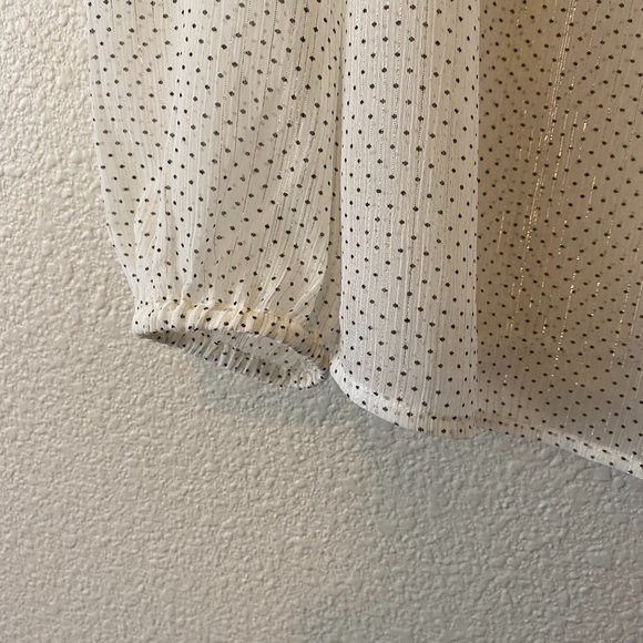 Banana Republic Factory Sheer Blouse – Size M – Perfect for Hot Summer Nights! - Picture 3 of 6